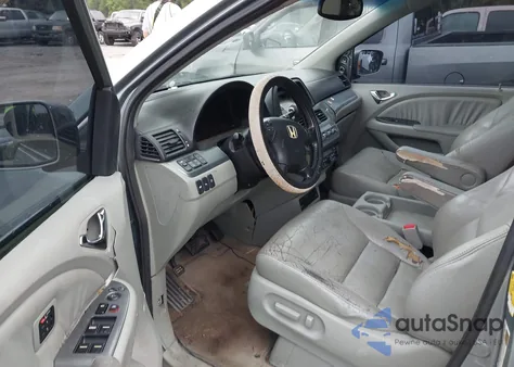 2007 Honda Odyssey Touring z USA, uszkodzony, nr VIN 5FNRL38837B011242